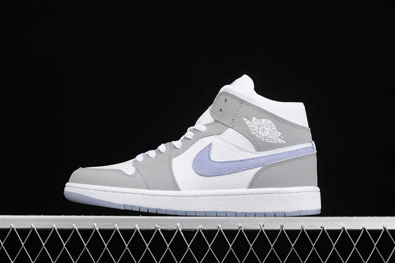 All categories Air Jordan Jordan series basketball shoes Air Jordan 1 Mid Air Jordan 1 Mid AJ1 Joe 1 Zhongbang white gray blue color BQ6472-105